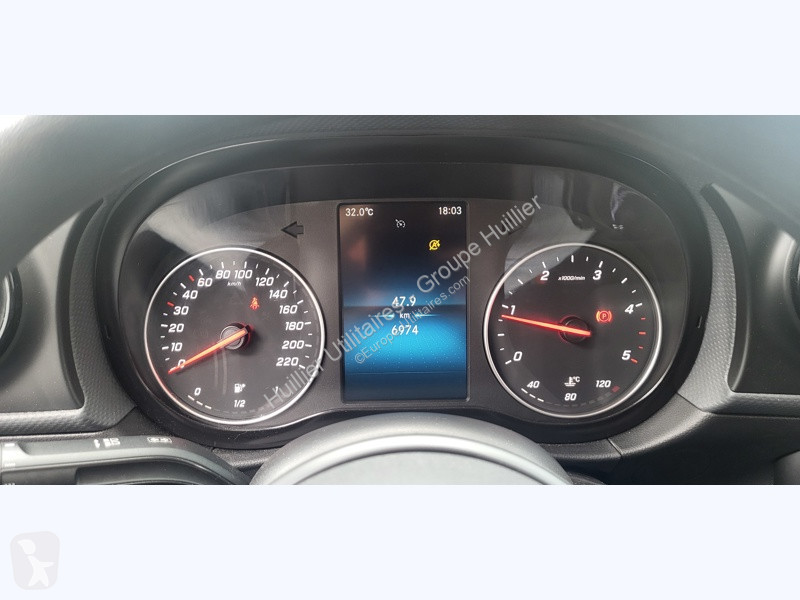 Véhicule utilitaire Mercedes 110 CDI Pro...