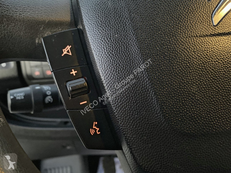 Furgoneta Citroën 33 L2H2 2.2 BlueHDi 140...