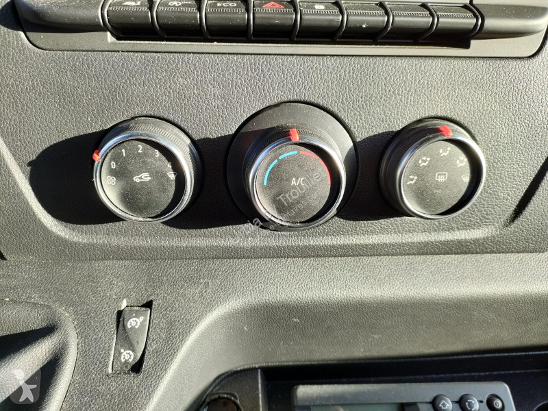 Véhicule utilitaire Renault FRIGO 12M3 165 CV...