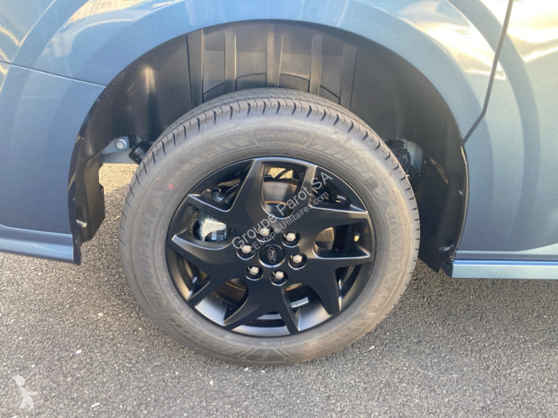 Furgoneta Ford 320 L1H1 2.5 Duratec 232ch...