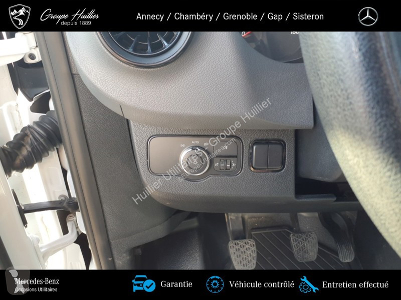 Véhicule utilitaire Mercedes 514 CDI 37 benne...