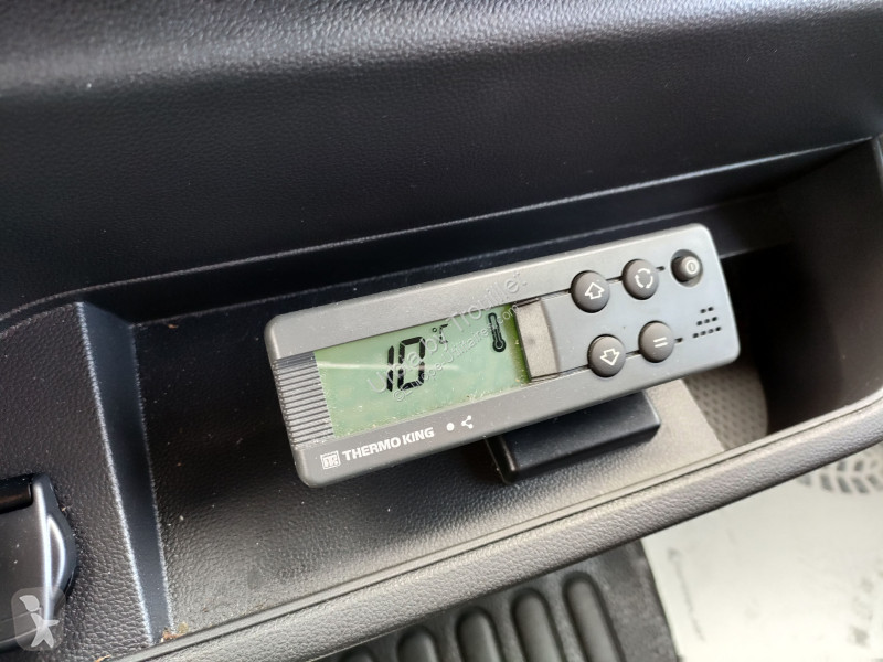 Véhicule utilitaire Renault FRIGO 12M3 165 CV...