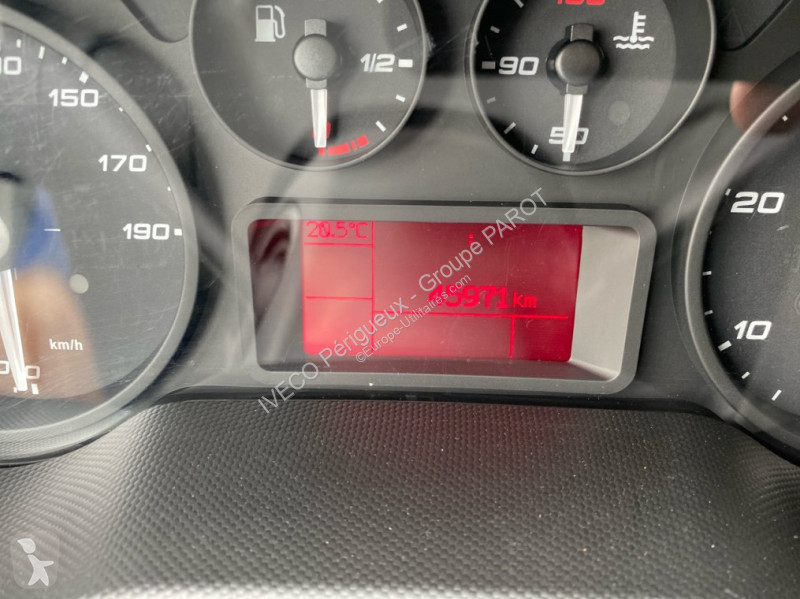 Veículo utilitário Iveco 35C16 empattement 4100
