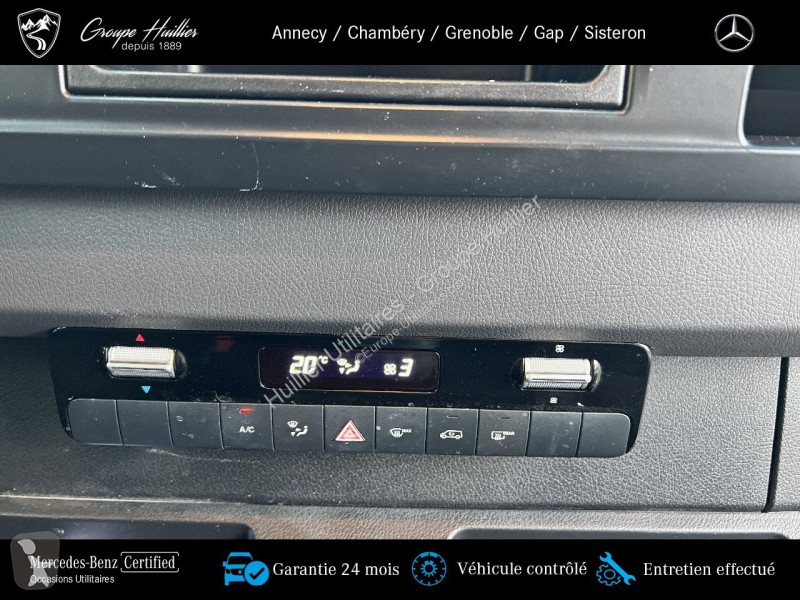 Véhicule utilitaire Mercedes 214 CDI Fg 39S 3T0...