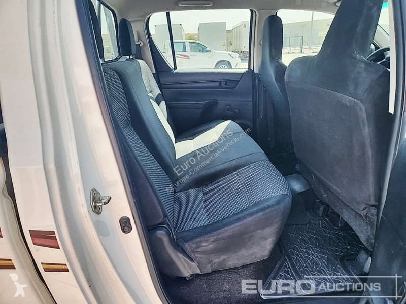 Véhicule utilitaire Toyota Hilux