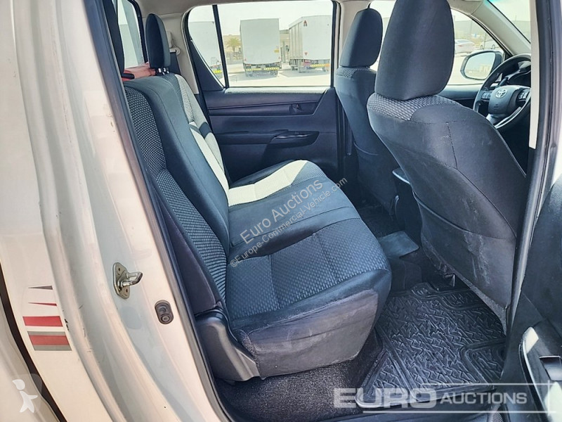 Véhicule utilitaire Toyota Hilux