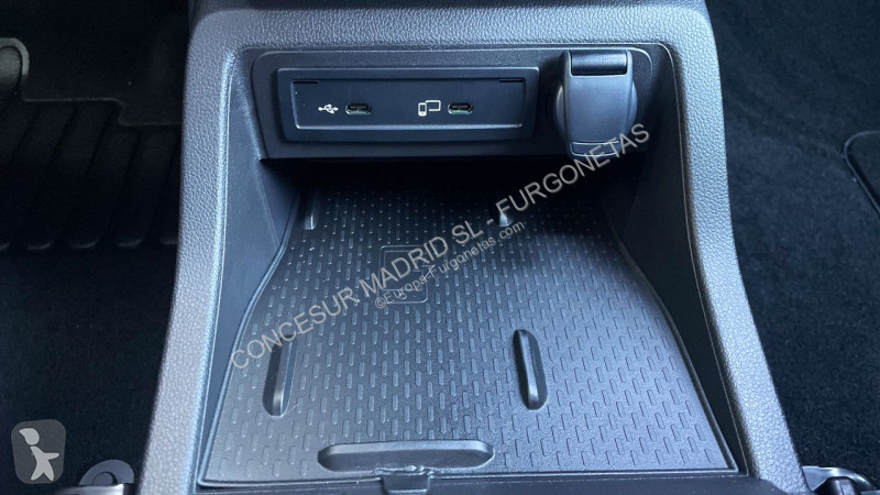 Autoutilitară Mercedes 200 45 kWh