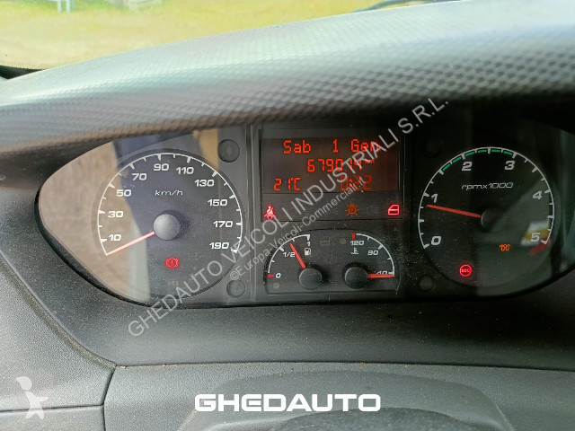 Véhicule utilitaire Iveco DAILY 35S15 - FURGONE...