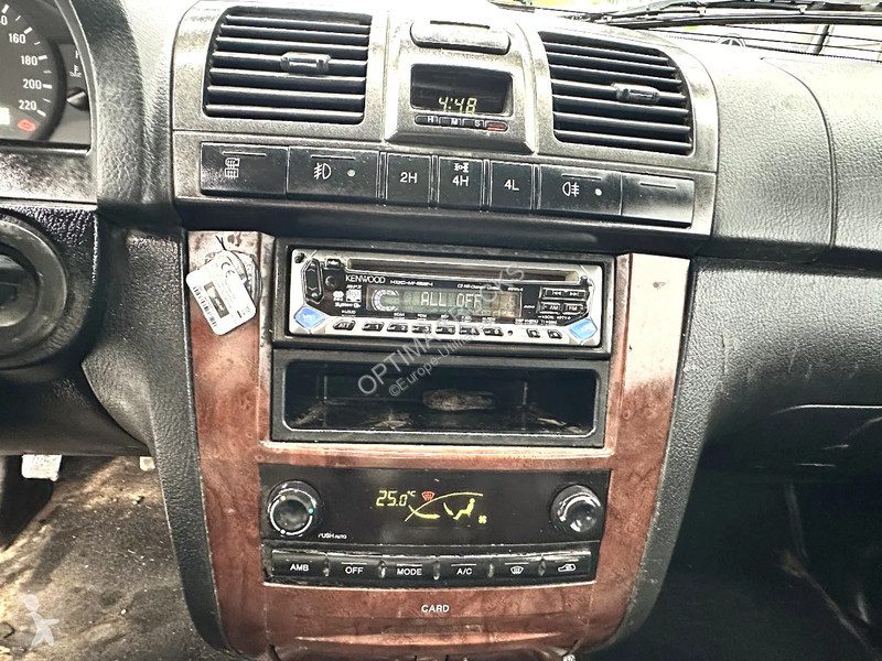 Furgoneta Ssangyong AIRCO / LEATHER / MOTEUR...