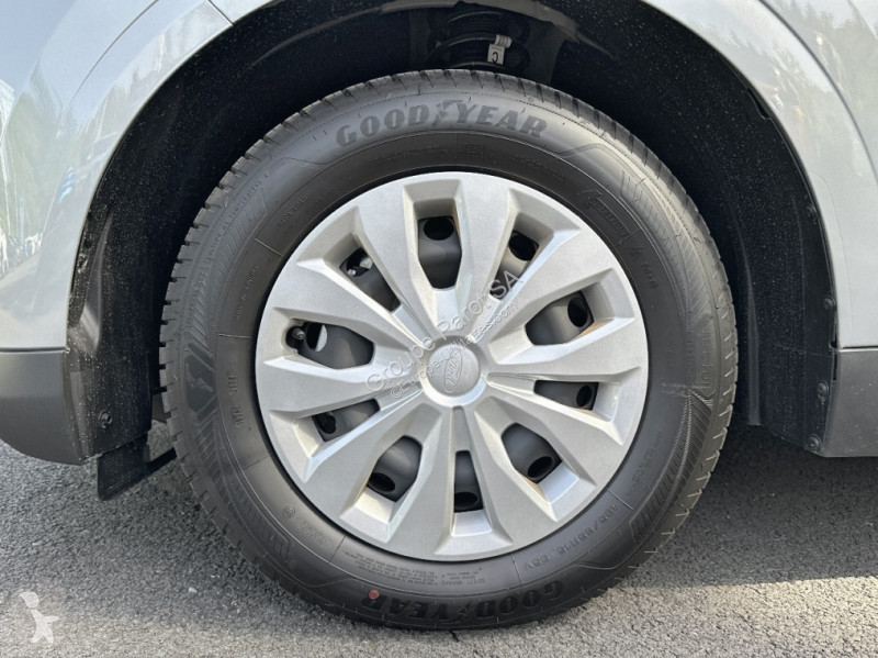 Véhicule utilitaire Ford 1.0 EcoBoost 100ch Trend