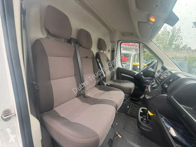 Nyttofordon Peugeot Kasten 330 L1H1 Pro 120...