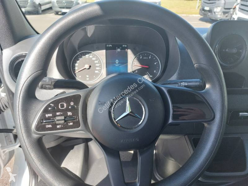 Véhicule utilitaire Mercedes