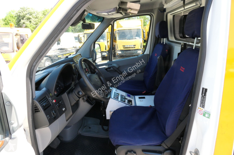 Véhicule utilitaire Mercedes Sprinter 519 CDI...