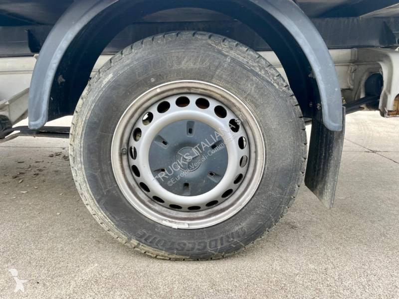 Furgoneta Mercedes