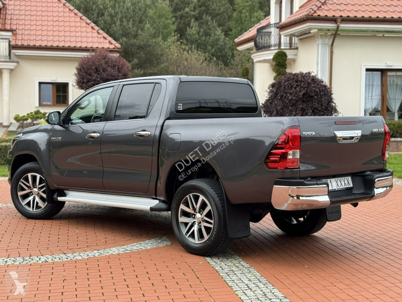 Autoutilitară Toyota Hilux