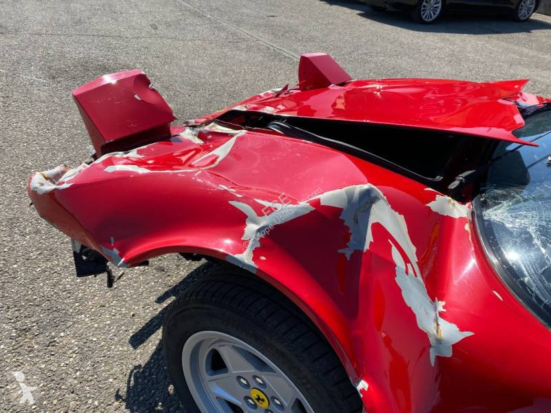 Autoutilitară Ferrari