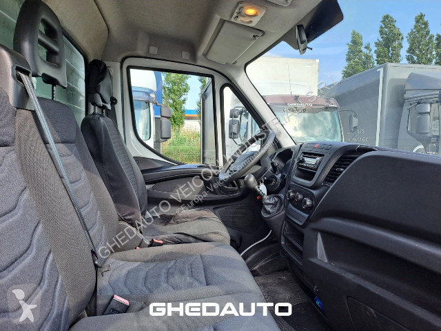 Veicolo commerciale Iveco Daily 35C14