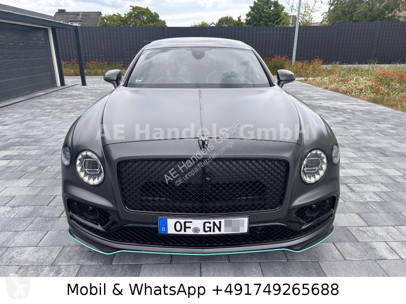 Samochód dostawczy Bentley Flying Spur Speed...