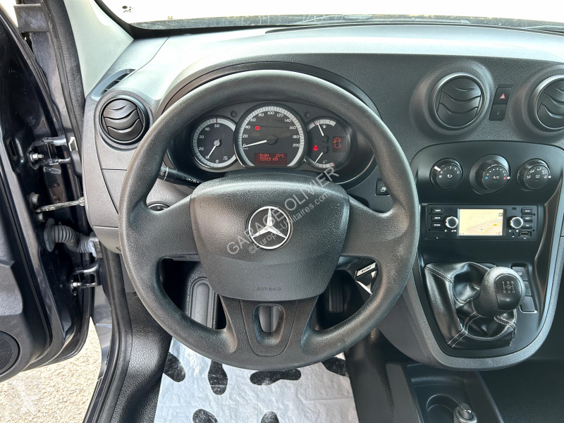Véhicule utilitaire Mercedes Compact 109 1.5...