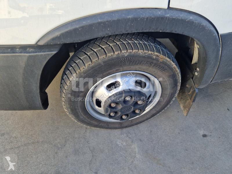 Bedrijfswagen Iveco  DAILY 35C16H
