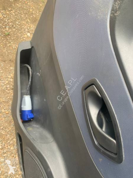 Véhicule utilitaire Opel