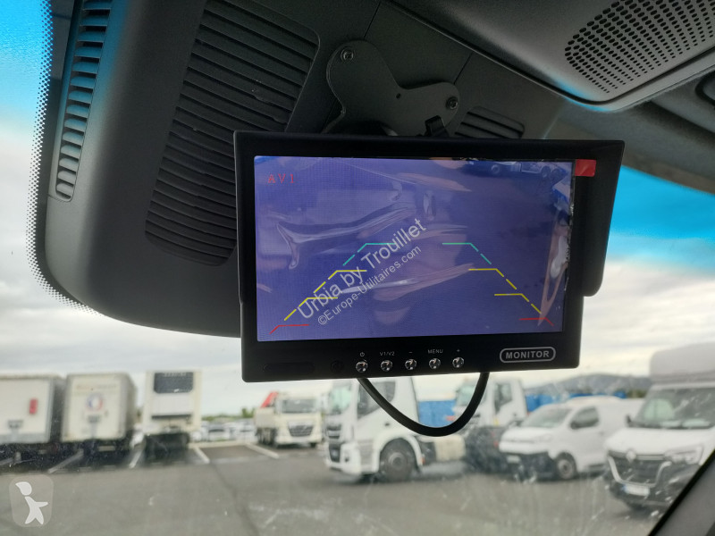 Autoutilitară Mercedes 20M3 HAYON RJ