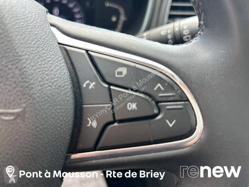 Autoutilitară Renault Mégane IV Berline Blue...