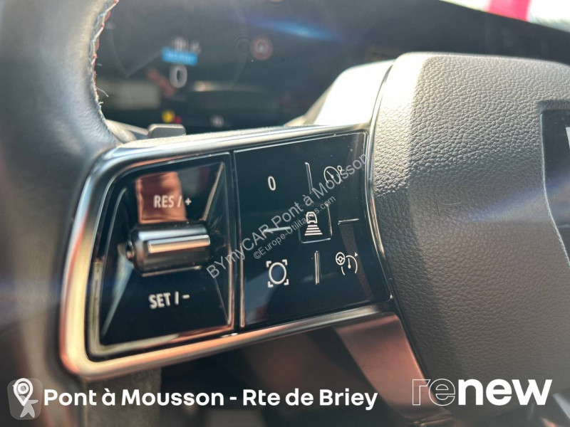 عربة نفعية Renault Espace E-Tech hybrid 200