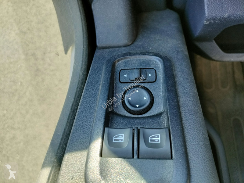 Véhicule utilitaire Nissan INTERSTAR CHASSIS...