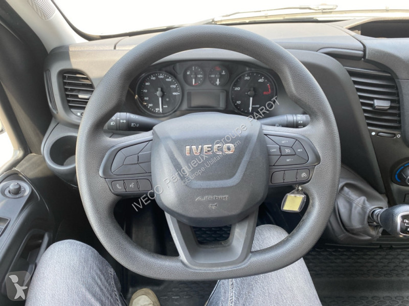 عربة نفعية Iveco 35C16 empattement 3750 Tor