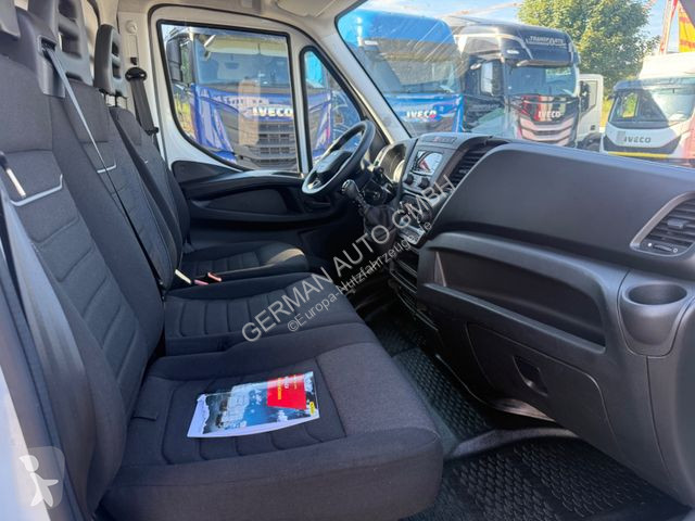 Nyttofordon Iveco 35C16 Koffer Ladebordwand 500kg
