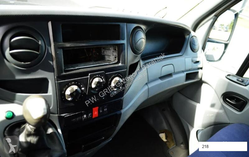 Furgoneta Iveco 35C15 Furgon L4H3 Brygadówka...