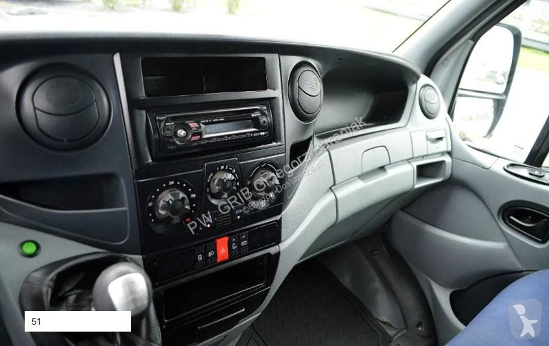 Véhicule utilitaire Iveco 35C15 Blaszak L4H2...