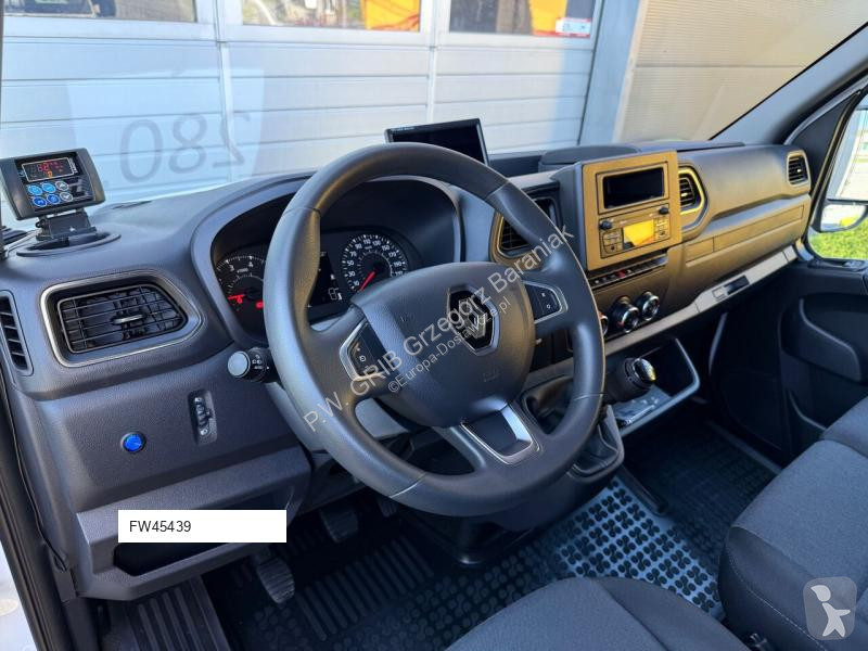 عربة نفعية Renault 145 DCI