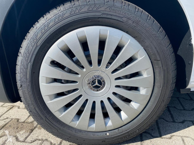 Autoutilitară Mercedes Furgone