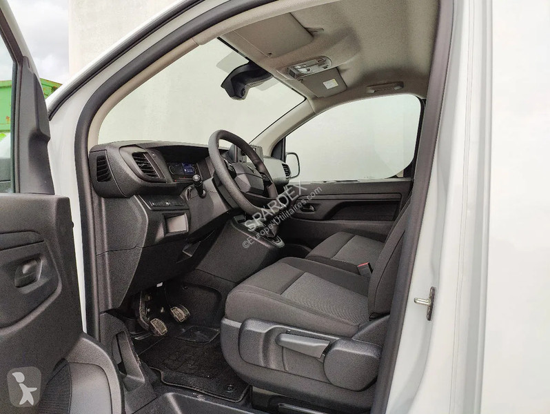 Véhicule utilitaire Peugeot L2H1 | Leasing from...