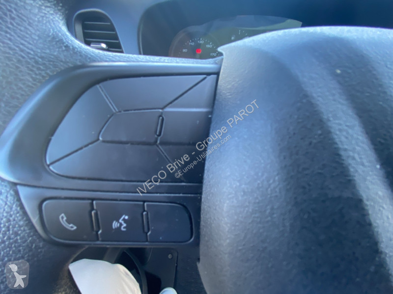 Véhicule utilitaire Iveco 35C16H3.0 empattement...
