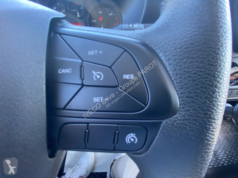 Veicolo commerciale Iveco 35C16H3.0 Empattement...