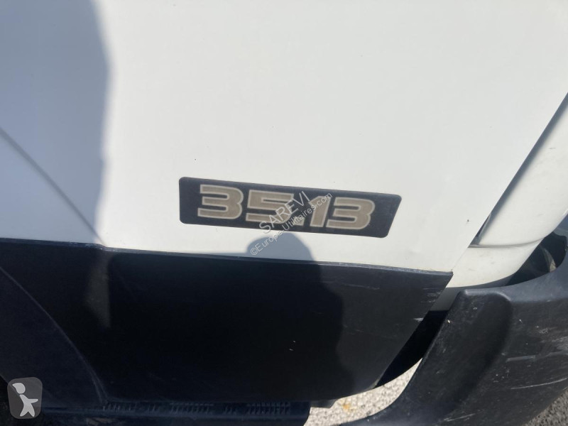 Véhicule utilitaire Nissan NISSAN NT 400 BENNE...
