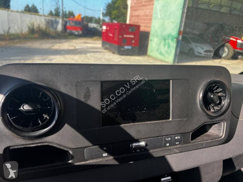Furgoneta Mercedes