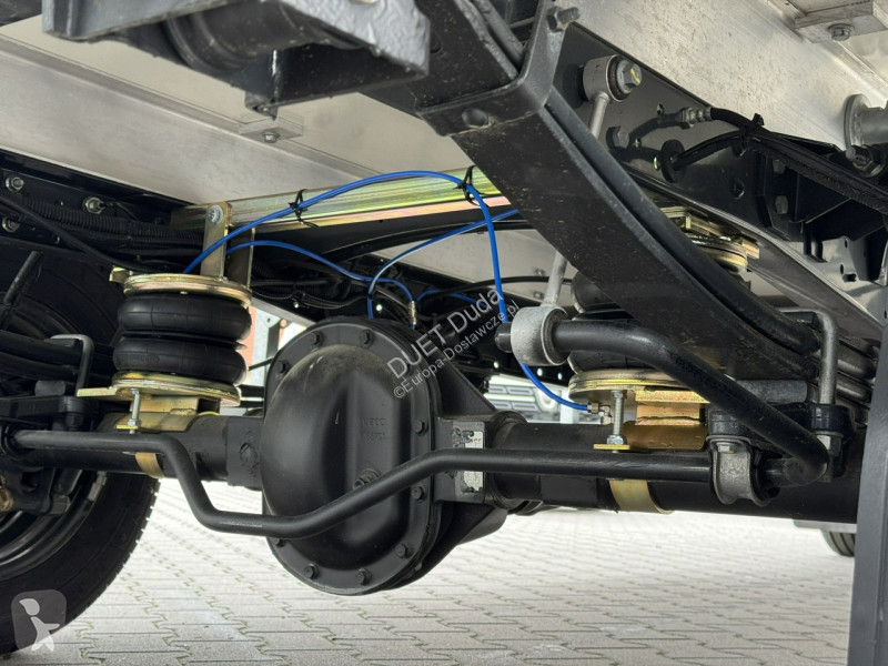 Veicolo commerciale Iveco 35S16 V