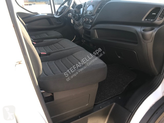 Iveco DAILY 35S14 V 7 POSTI Transporter