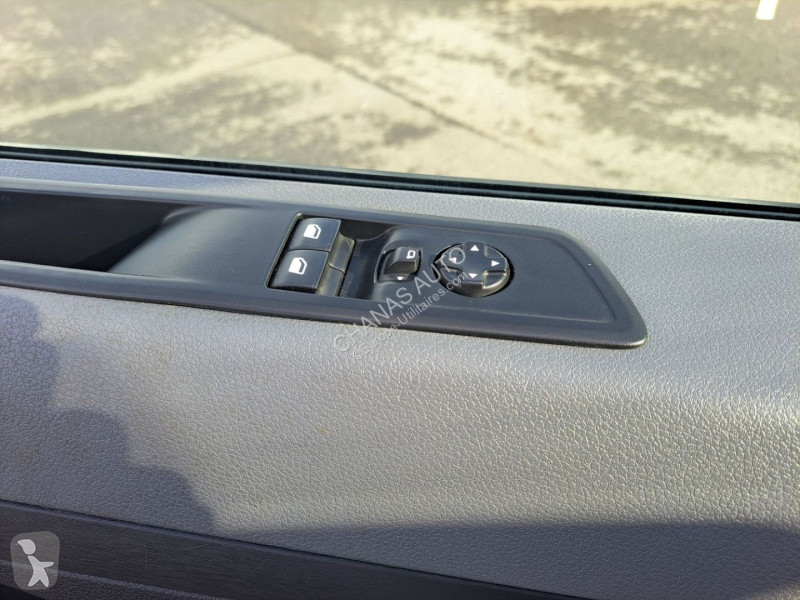 Véhicule utilitaire Toyota MEDIUM 2.0L 145 D-4D
