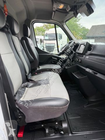 Autoutilitară Renault Klubb K26