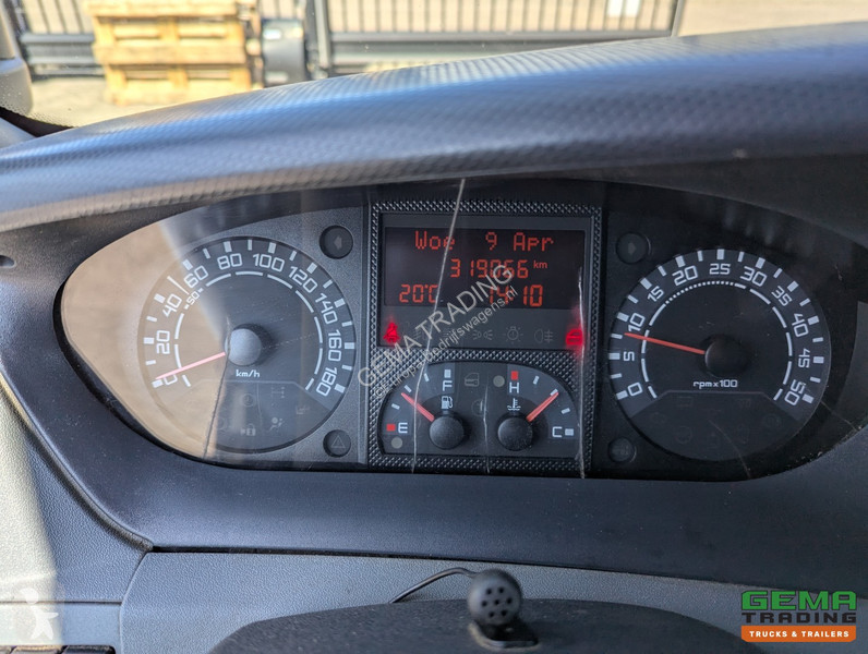 Véhicule utilitaire Iveco 4x2 Euro4 -...