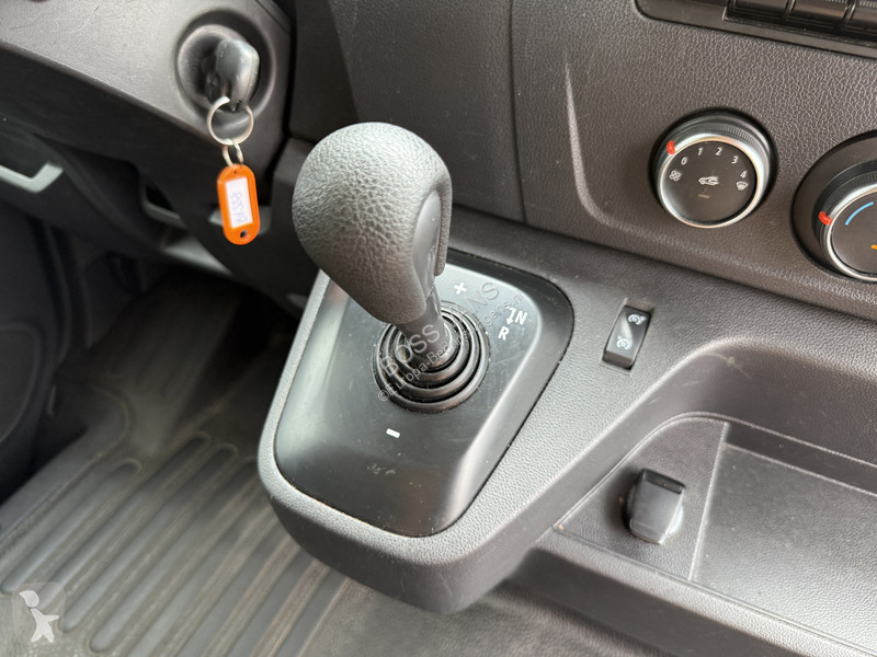 Véhicule utilitaire Renault Plancher T35 2.3...