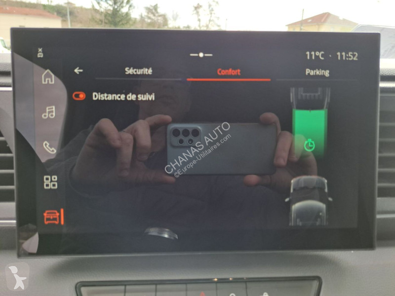 Veicolo commerciale Renault TRAC 3T5 L3H2 BLUE...