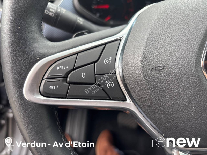 Véhicule utilitaire Renault Arkana mild hybrid...