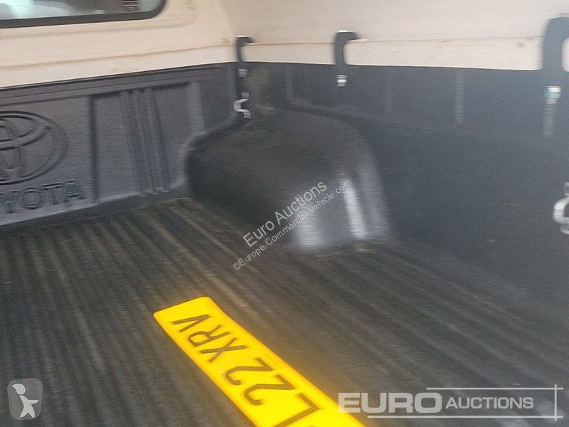 Furgoneta Toyota Hilux