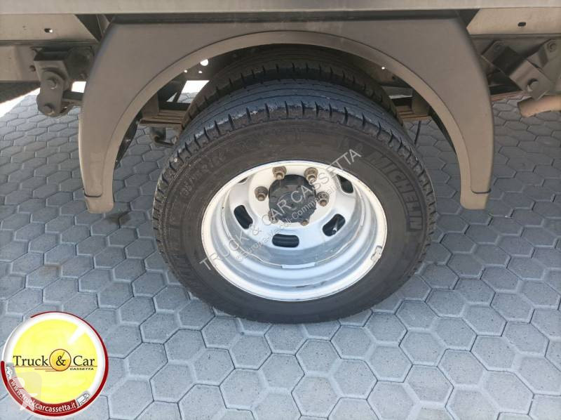 Furgoneta Iveco
